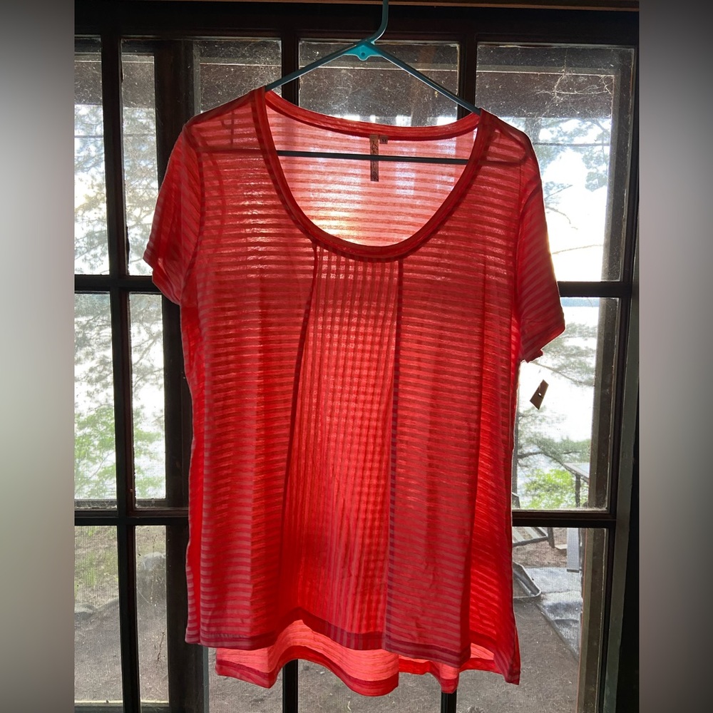 NWT Lulu B coral color shirt